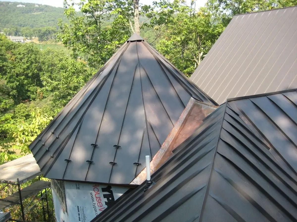 Professional Roof Tarp Installation by Craftsman Roofing in Avon Forest